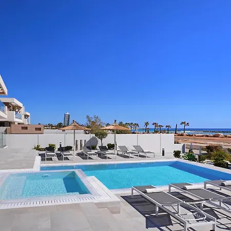 Σπίτι διακοπών Suncity Spirit - Luxury Beachfront *
