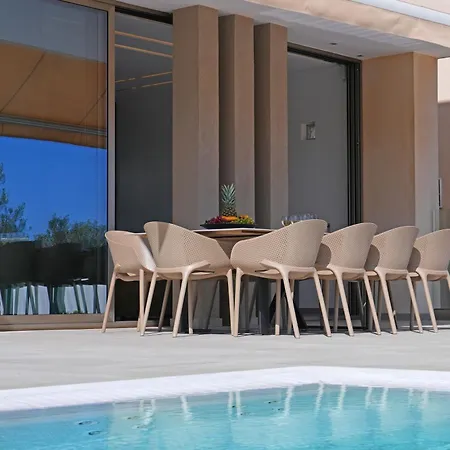 Suncity Spirit - Luxury Beachfront Σπίτι διακοπών Αγία Νάπα