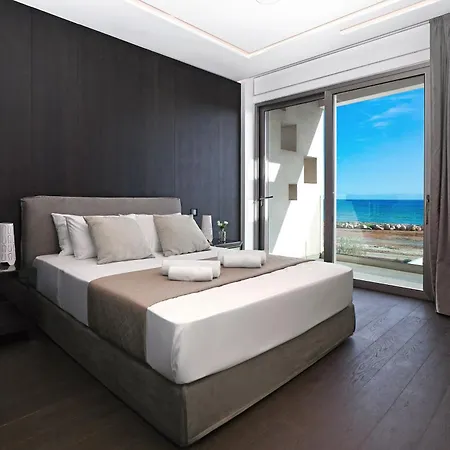 Σπίτι διακοπών Suncity Spirit - Luxury Beachfront *