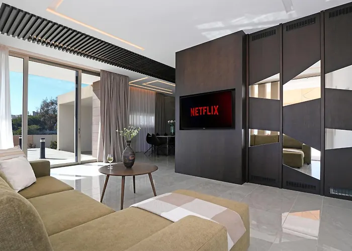 Suncity Spirit - Luxury Beachfront