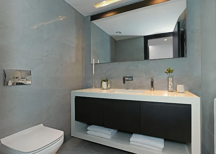 Suncity Spirit - Luxury Beachfront *