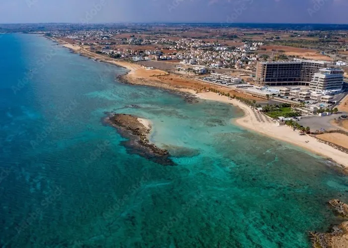 Suncity Spirit - Luxury Beachfront Tatil Evi